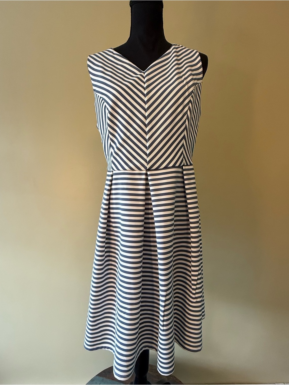 Monteau LA Mixed Stripe V-Neck A-Line Dress Women’s 2X Nautical Blue & White